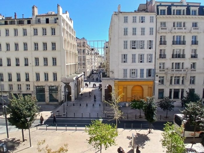 local — Marseille