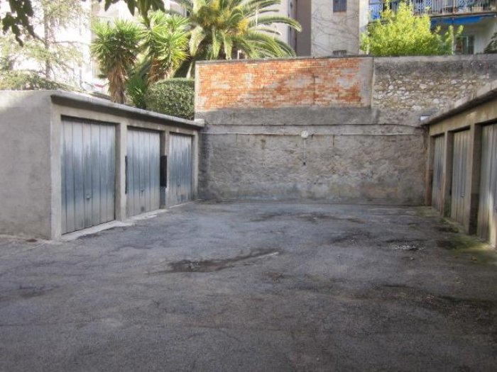 parking-box — Marseille
